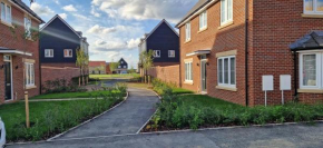 Brand new Entire 4-Bed House in Peterborough